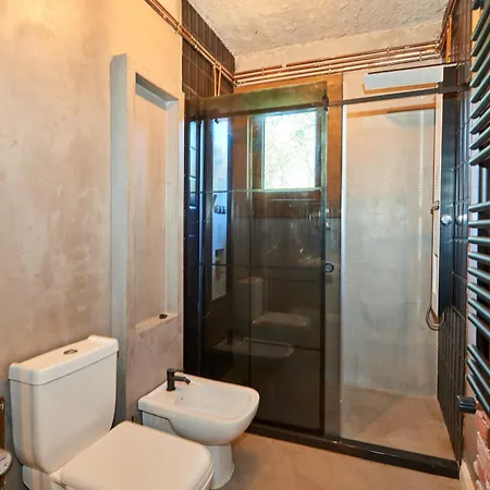 Chic - Free Netflix, Coffee & Water Included Apartment Bucharest